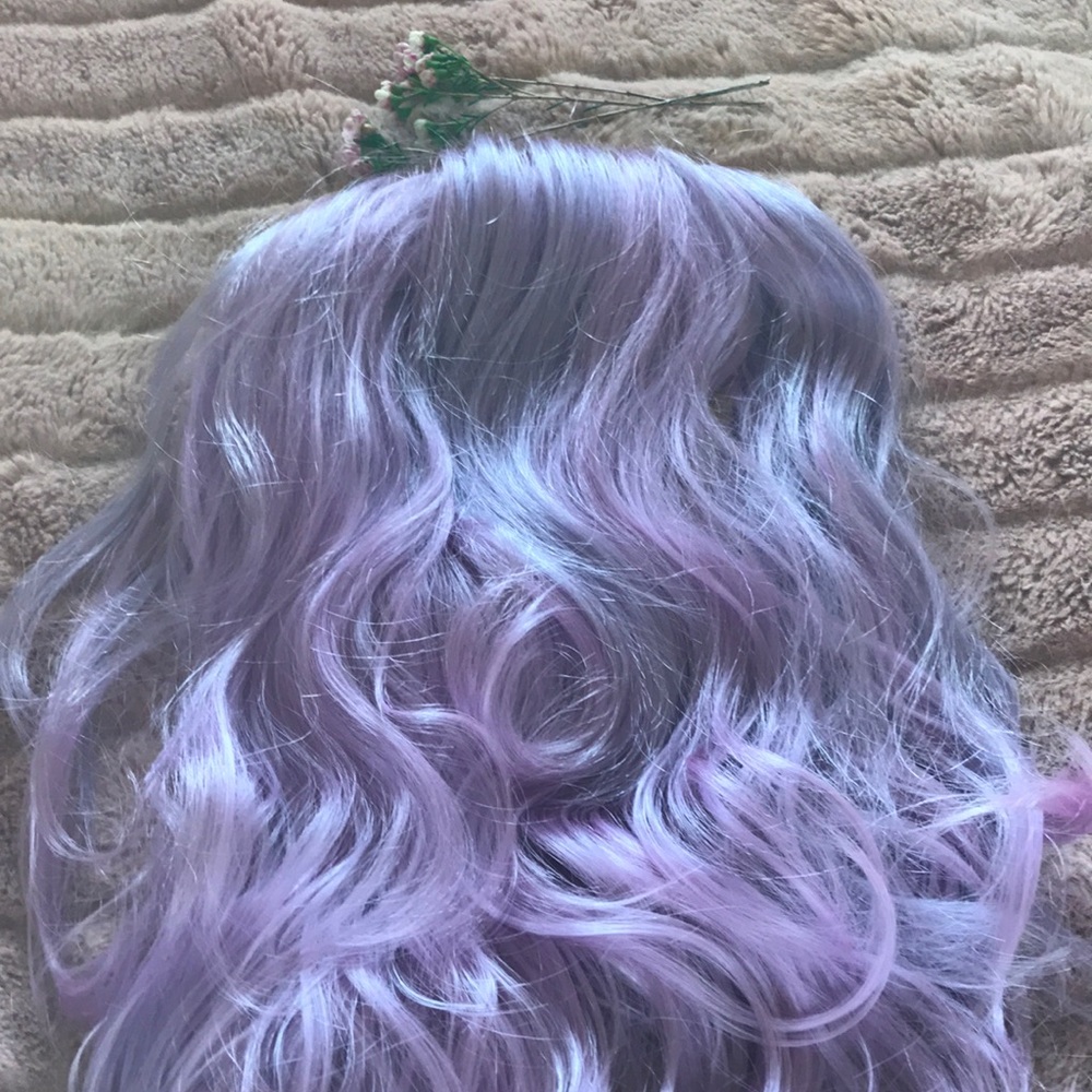 Lilac wig